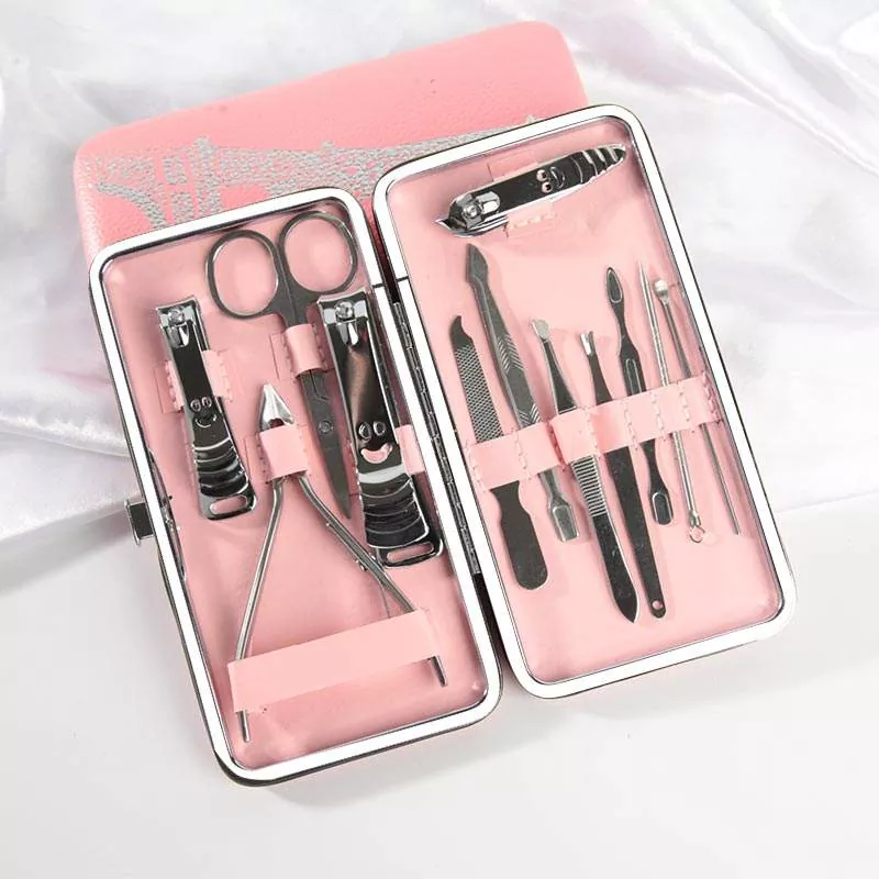 ဘာကြောင့် Crystal လက်သည်းဖိုဒံဖလားကိုသဘာဝလက်သည်းများအပေါ်သိမ်မွေ့သူဖြစ်ရတာလဲ