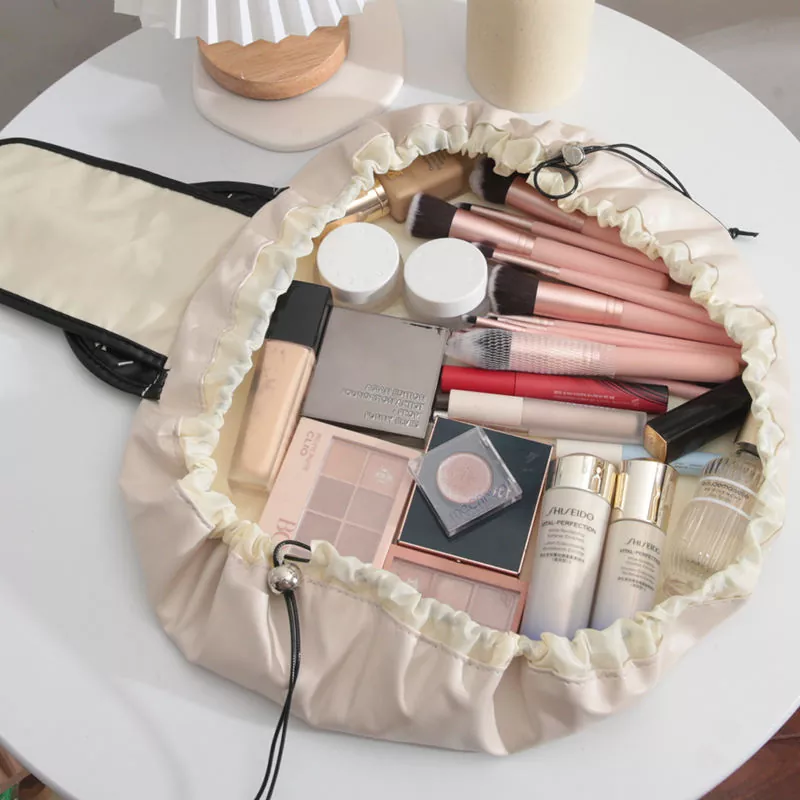 Waterproof Leather Cosmetic Makeup Bag ၊